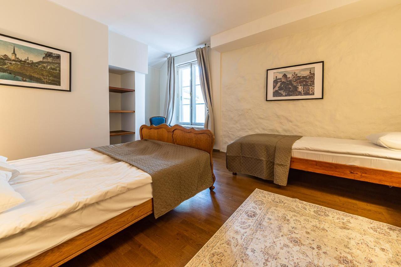Old Town - Oleviste Apartment Талин Екстериор снимка